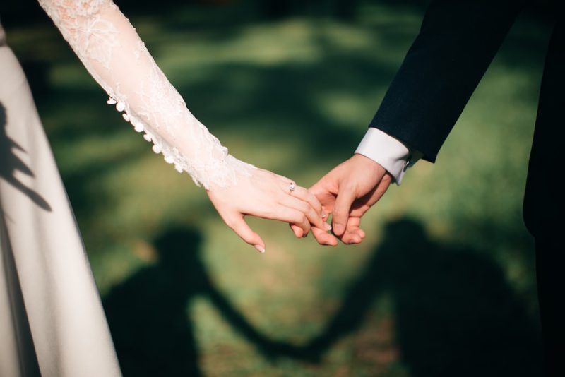Zaproszenia ślubne – jak je przygotować i na co uważać?